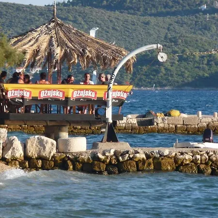 Vista Vila Kuciste